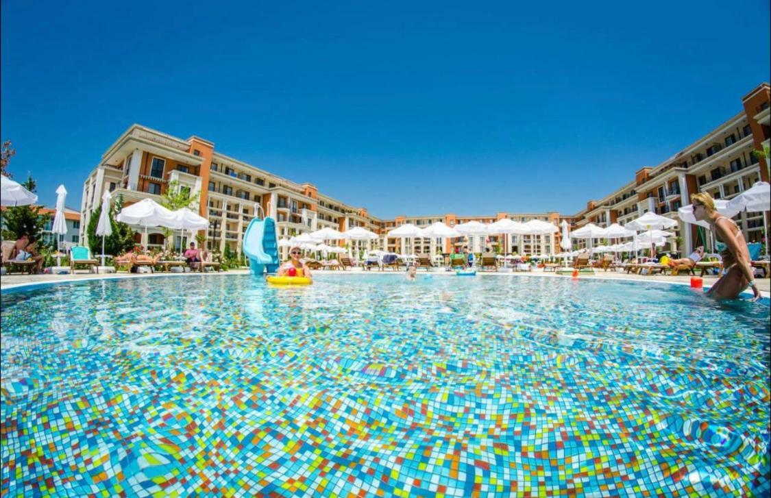 Single Apartment in Prestige Fort Beach Sveti Vlas Buitenkant foto