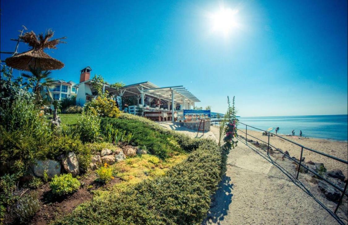 Single Apartment in Prestige Fort Beach Sveti Vlas Buitenkant foto