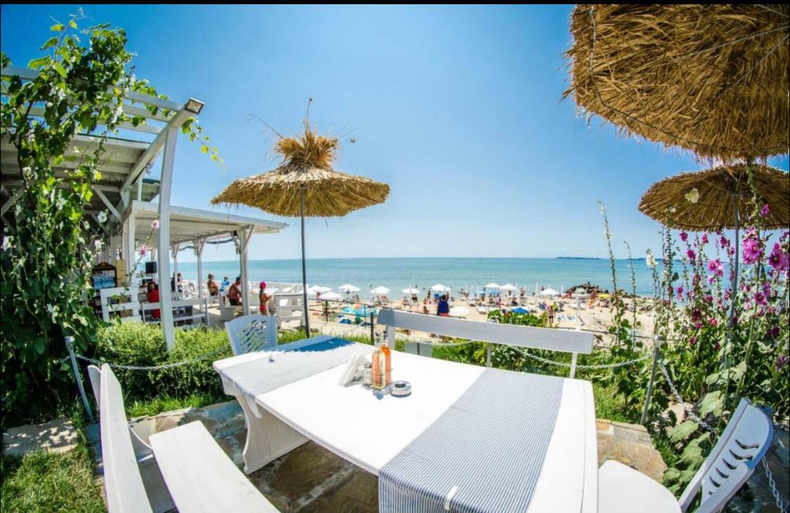 Single Apartment in Prestige Fort Beach Sveti Vlas Buitenkant foto